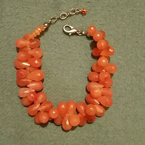 BRACELET OF CARNELIAN GEMSTONE
